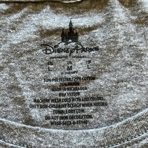 Disney Parks Epcot Germany Biergarten Tee Shirt Knit Top Size Medium Pullover - Picture 5 of 9